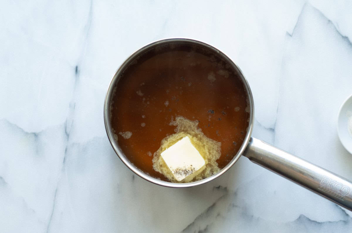 Five Minute Keto Gravy - Four Score Living